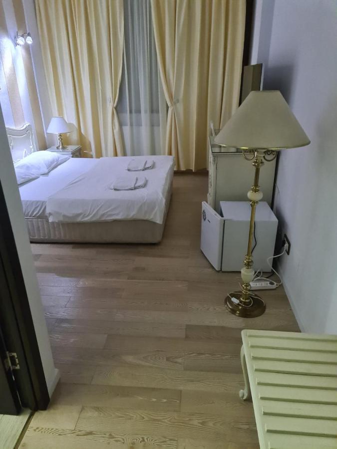Nevis Fundeni Ξενοδοχείο Βουκουρέστι Εξωτερικό φωτογραφία