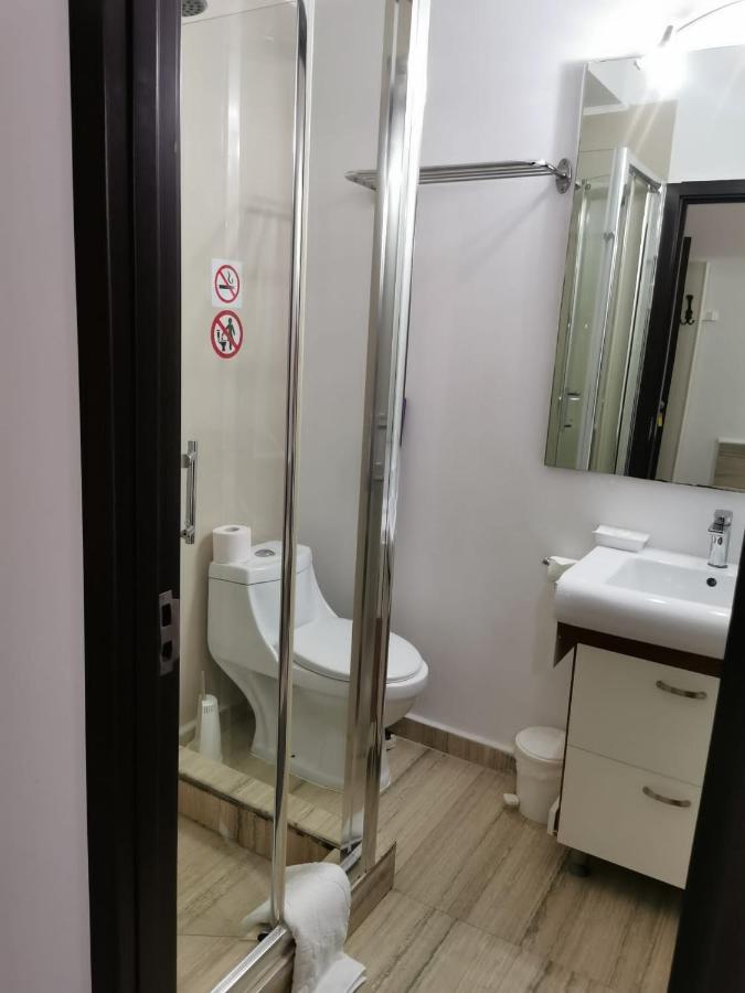 Nevis Fundeni Ξενοδοχείο Βουκουρέστι Εξωτερικό φωτογραφία